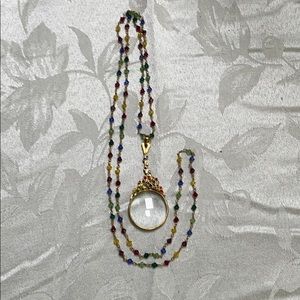 Magnifying round pendant